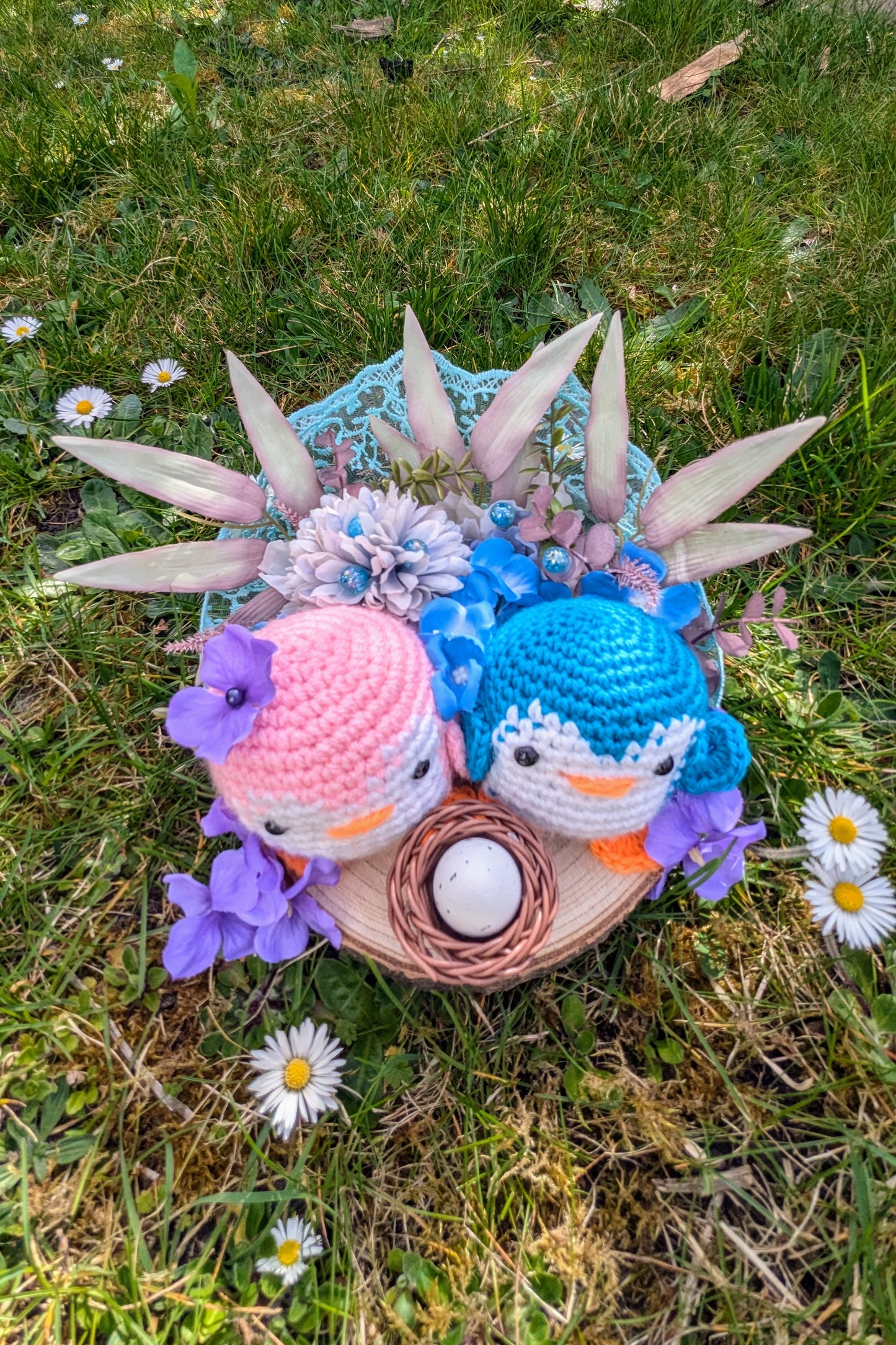 Amigurumi Pinguin-Glück: Ein entzückendes Pärchen mit Nachwuchs in spe