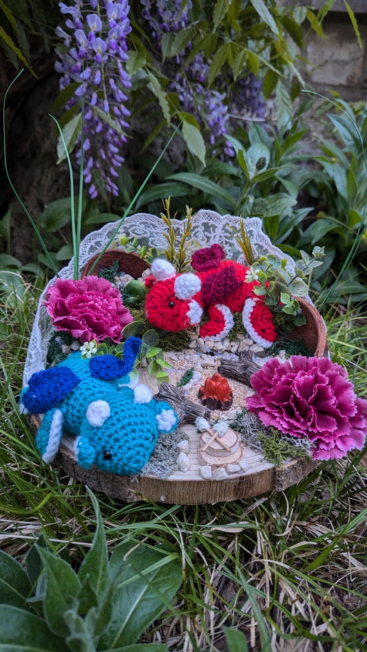 Amigurumi Drachenland: Feuer & Eis treffen sich am Lagerfeuer